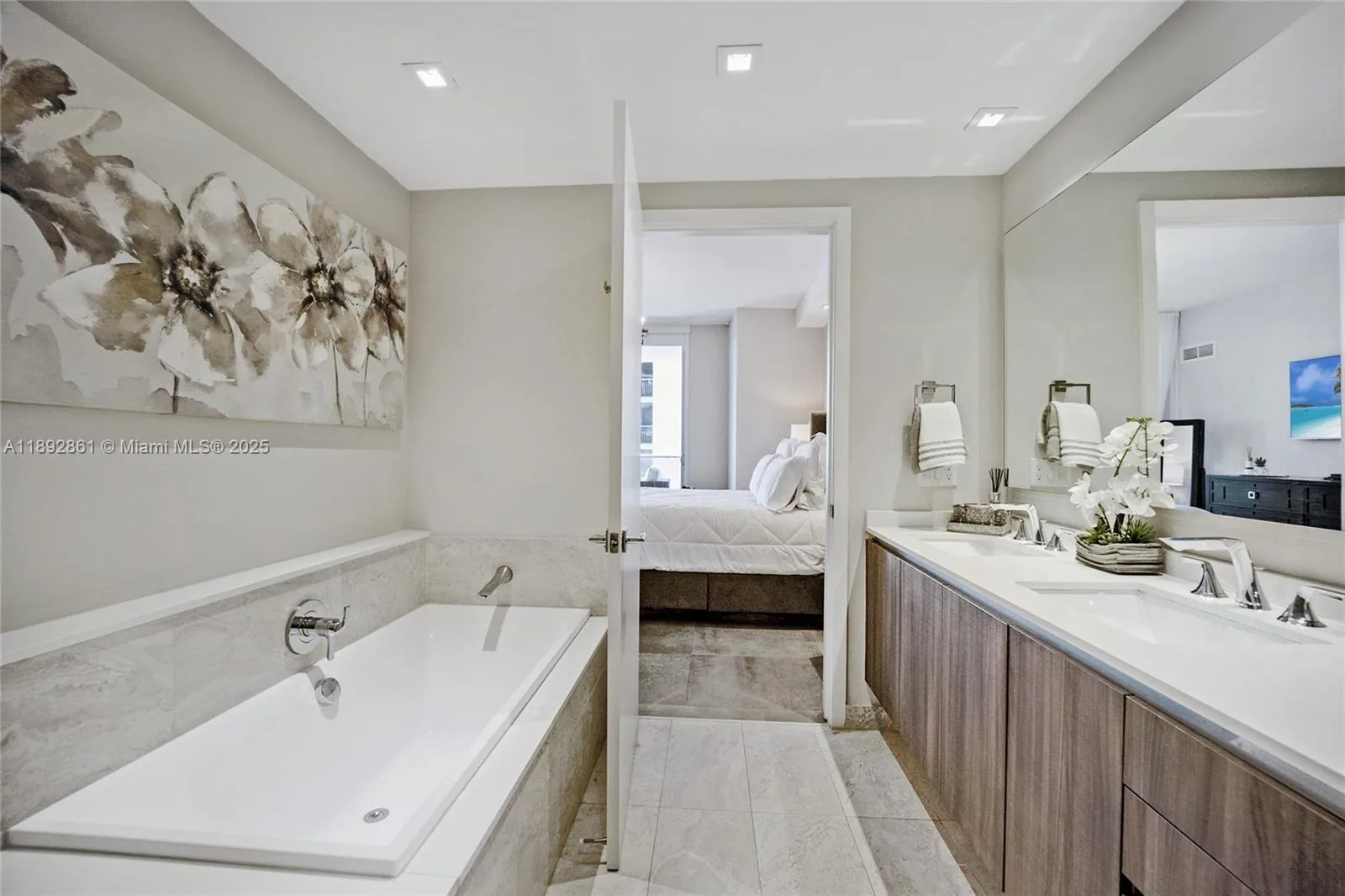 488 NE 18th St # 3210, Miami, FL 33132 photo 12