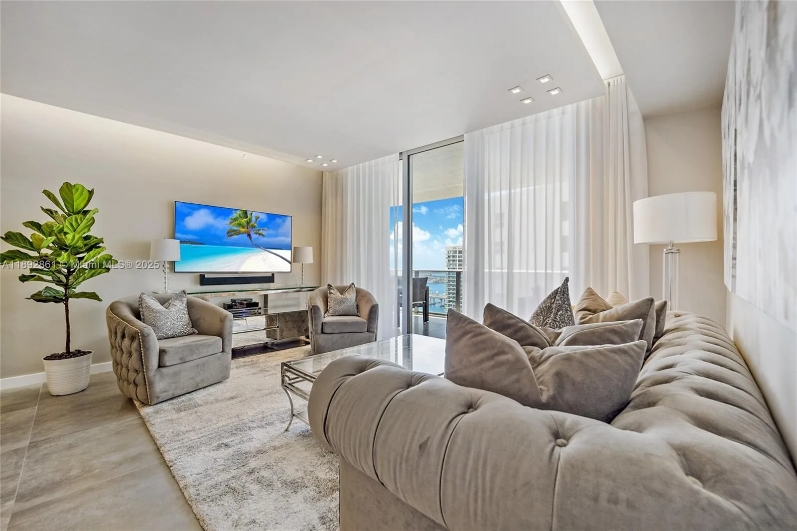 488 NE 18th St # 3210, Miami, FL 33132 photo 8