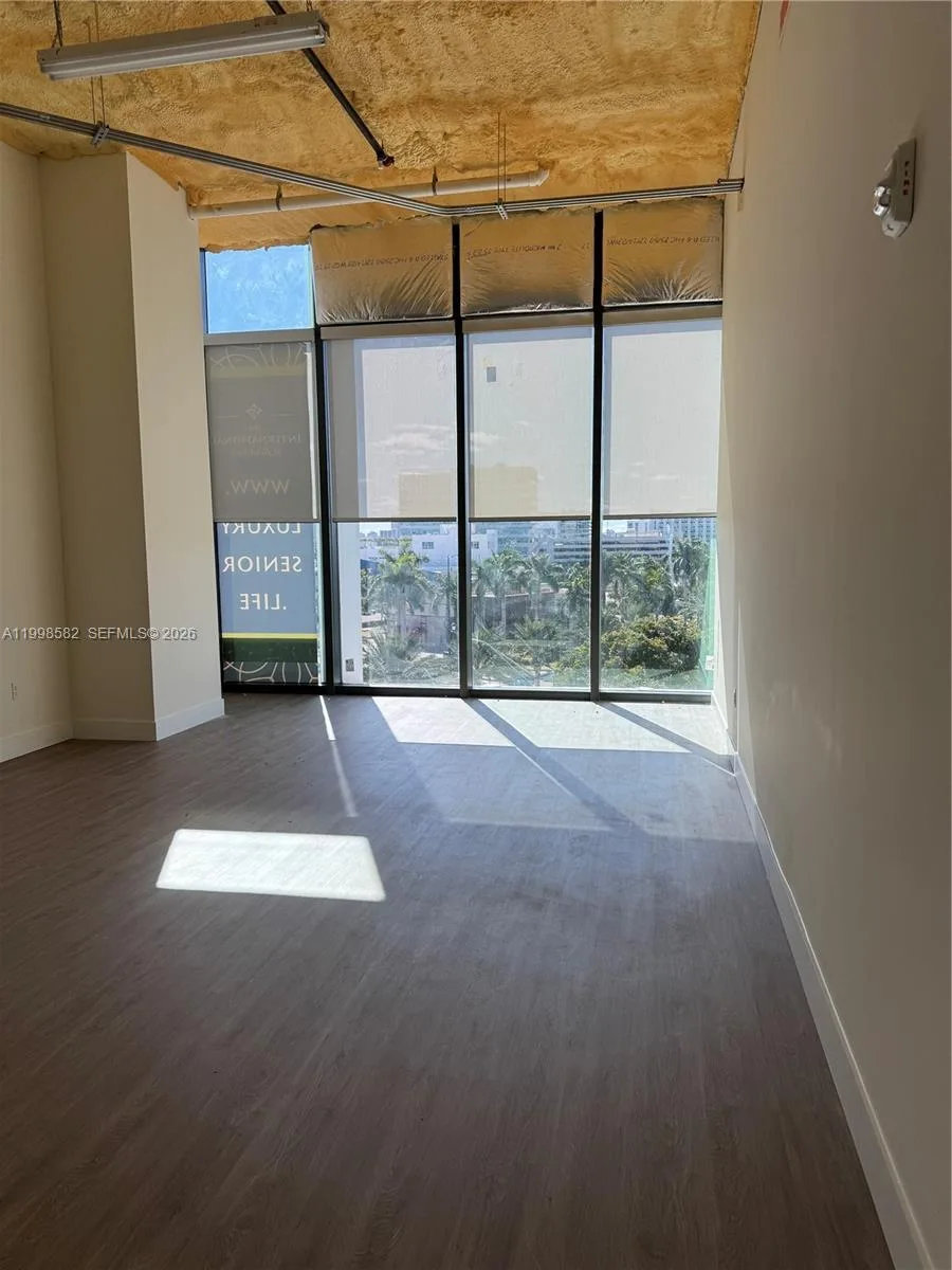21290 Biscayne Blvd # 408, Aventura, FL 33180 photo 2