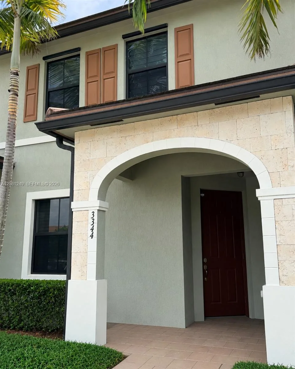 3344 W 105th Ter, Hialeah, FL 33018
