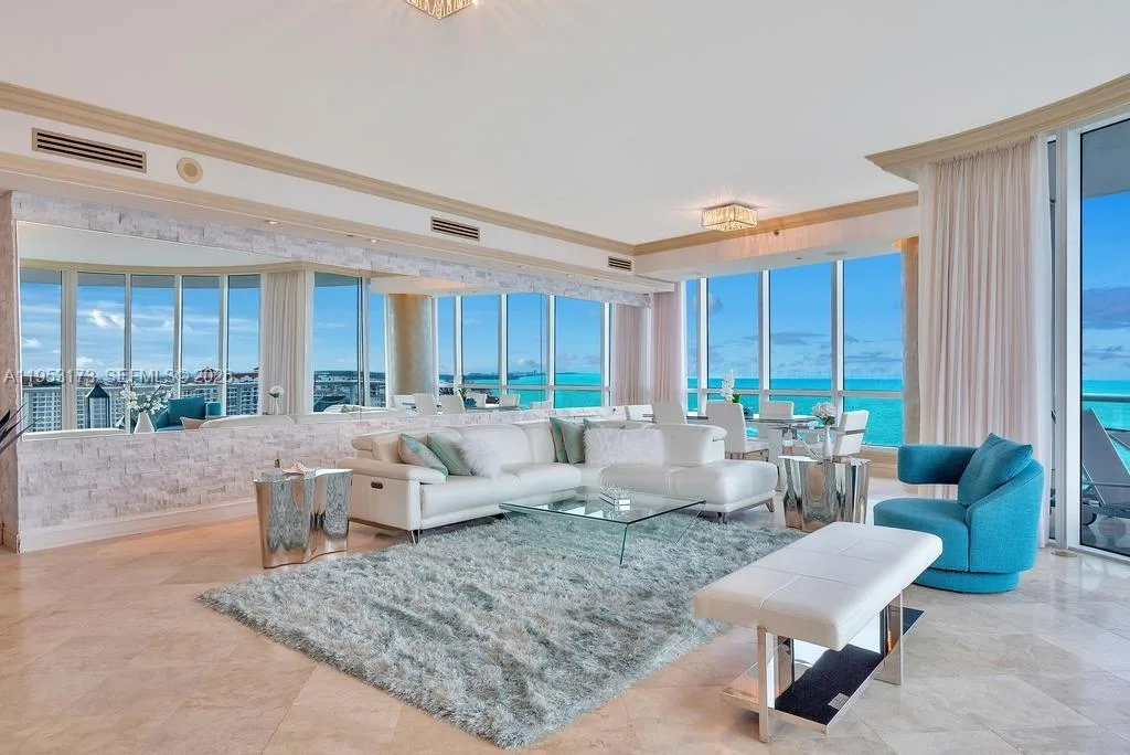 100 S Pointe Dr # 1504, Miami Beach, FL 33139 photo 2