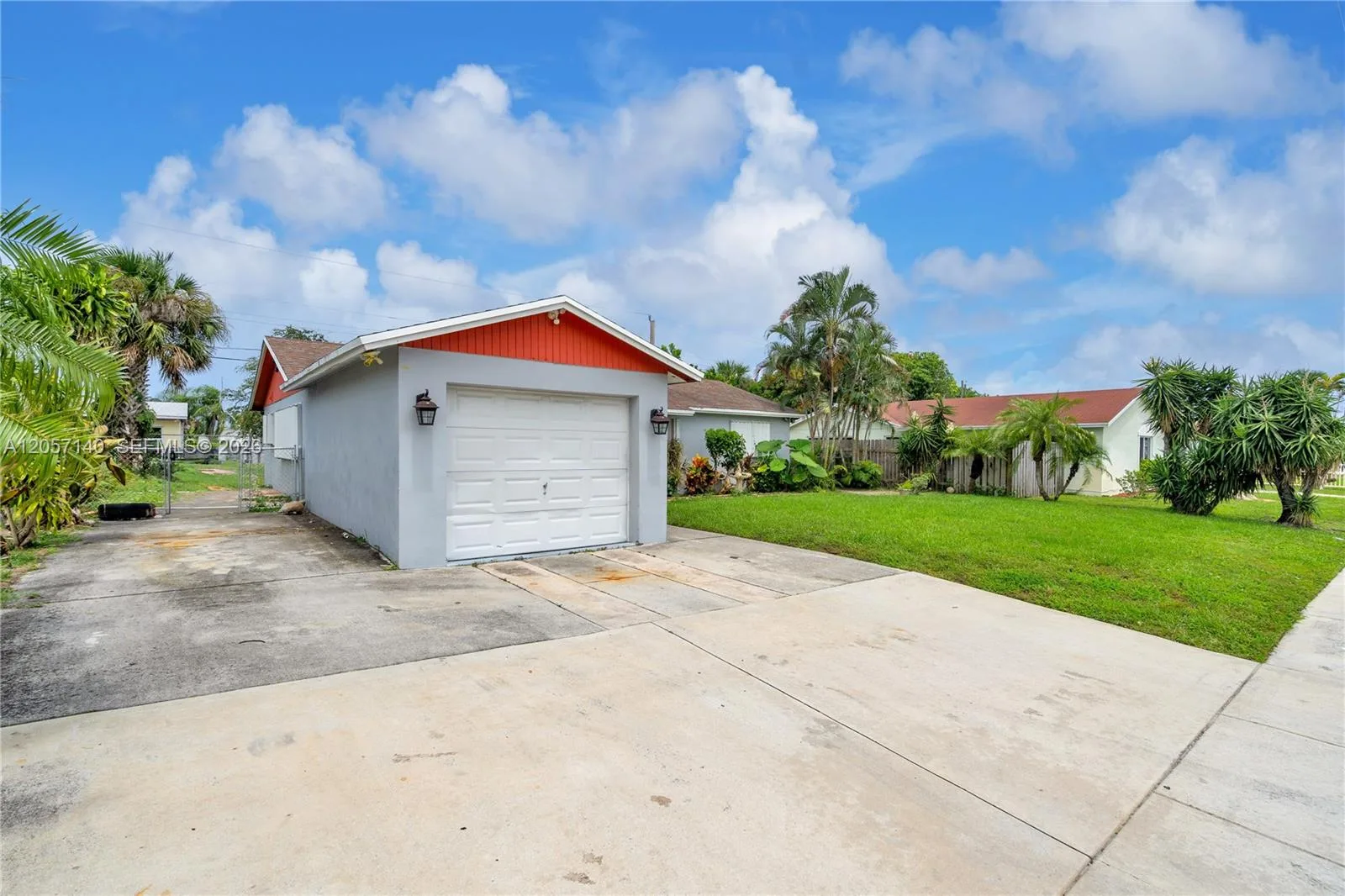 1320 W 26th Ct, Riviera Beach, FL 33404 photo 4