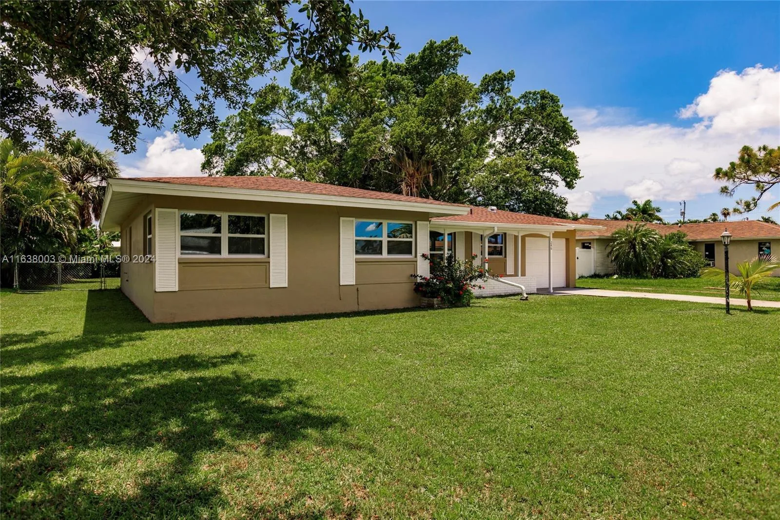 246 SE 44 St, Cape Coral, FL 33904 photo 4