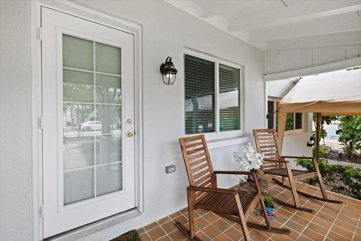 305 NE 14th Avenue, Fort Lauderdale, FL 33301 photo 4