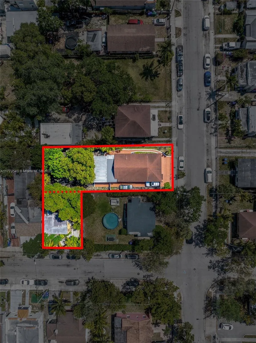 3123 NW 3rd Ave, Miami, FL 33127 photo 2