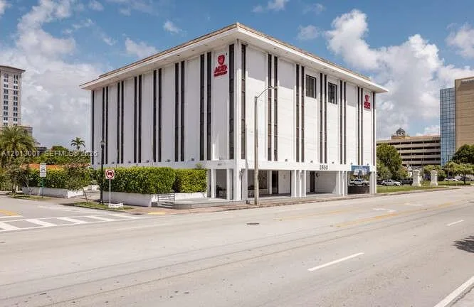2850 S Douglas Rd, Coral Gables, FL 33134