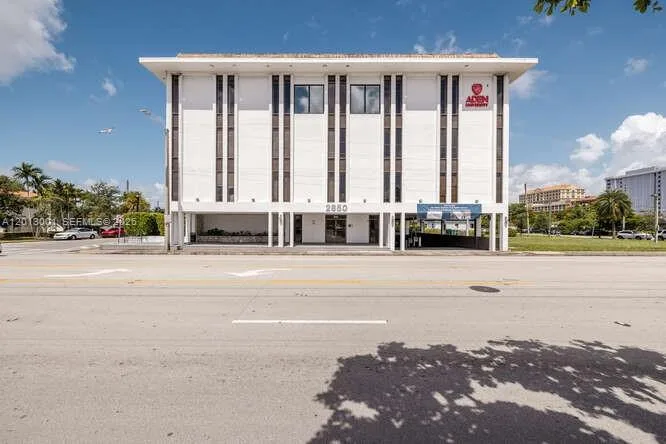 2850 S Douglas Rd, Coral Gables, FL 33134 photo 2