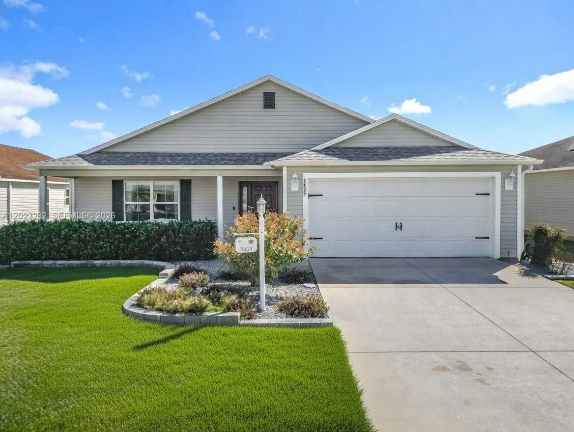 3435 Inverary Ave, The Villages, FL 32163