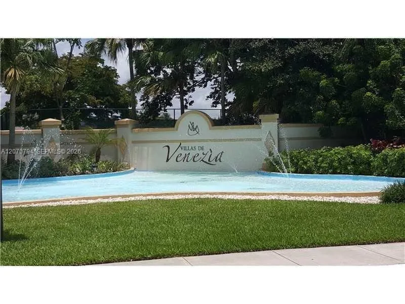 9842 Nob Hill Ln # 9842/08, Sunrise, FL 33351 photo 5