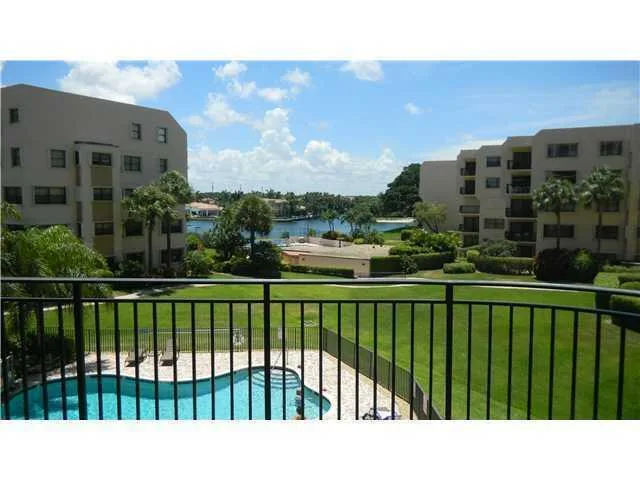 370 GOLFVIEW Road # 302, North Palm Beach, FL 33408 photo 5