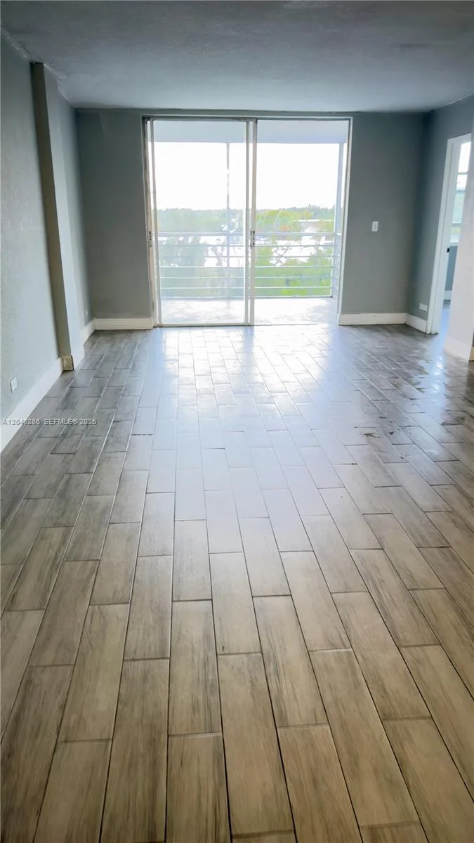 3660 NE 166th St # 607, North Miami Beach, FL 33160 photo 2