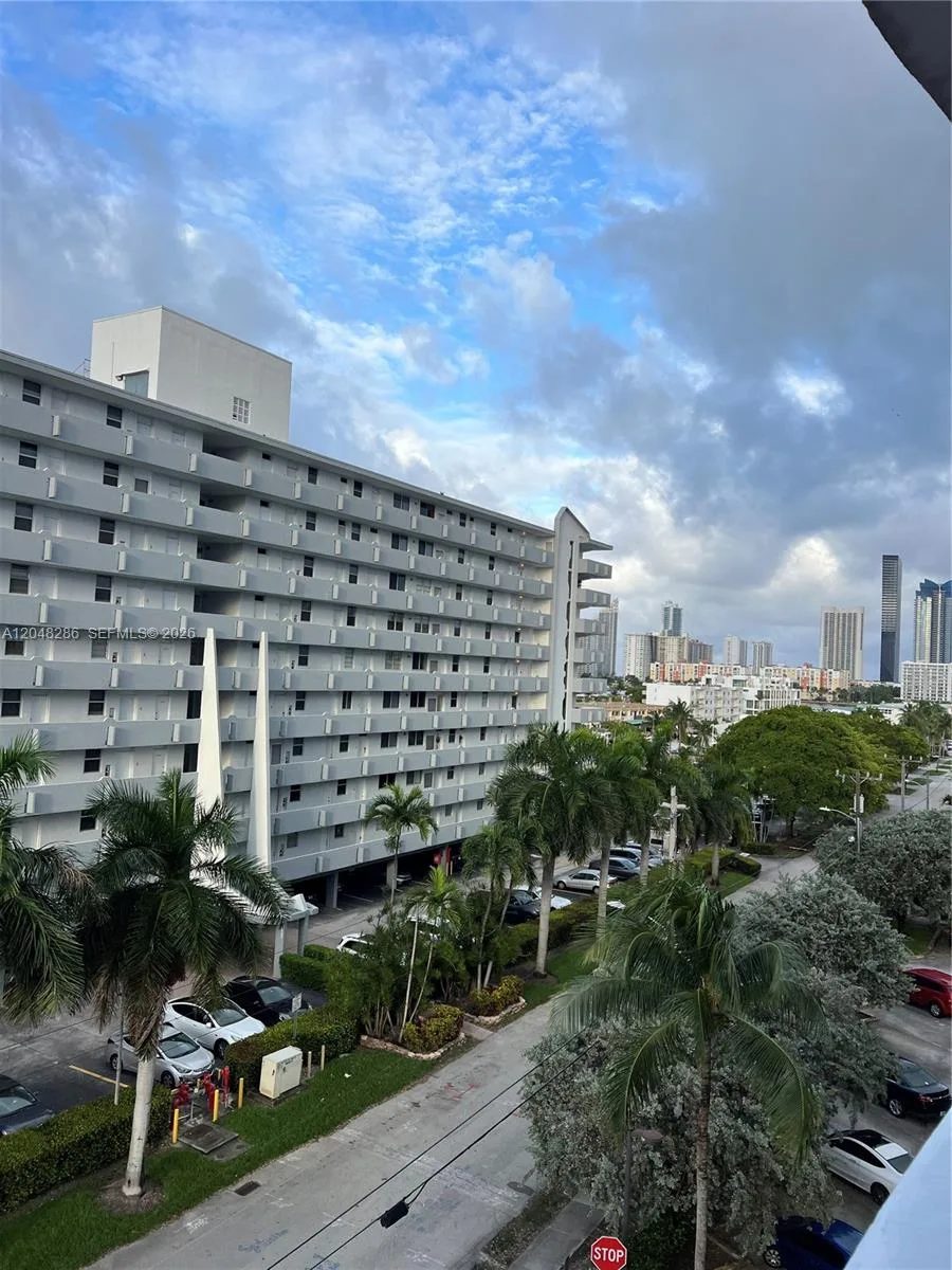 3660 NE 166th St # 607, North Miami Beach, FL 33160 photo 5