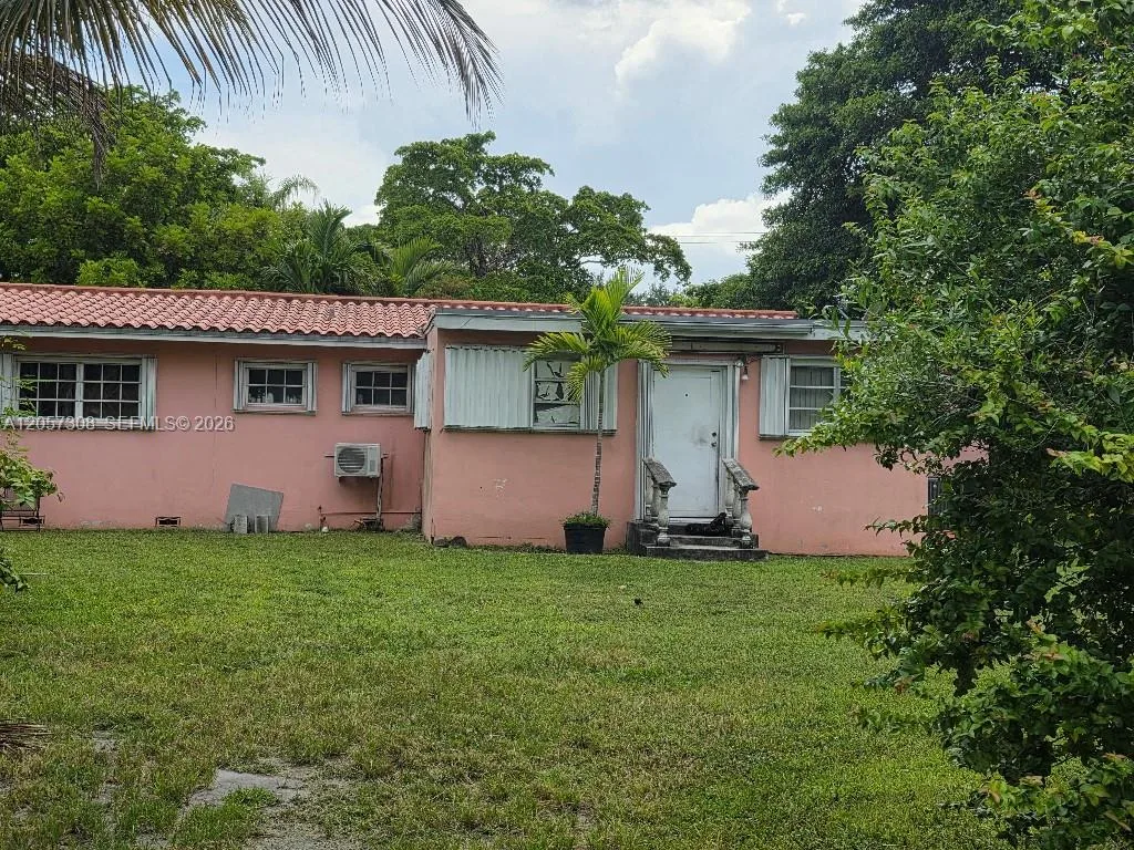 881 Albatross St, Miami Springs, FL 33166 photo 10
