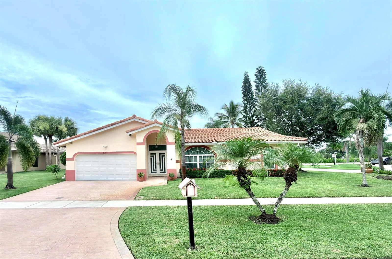 501 SW 168th Way, Weston, FL 33326