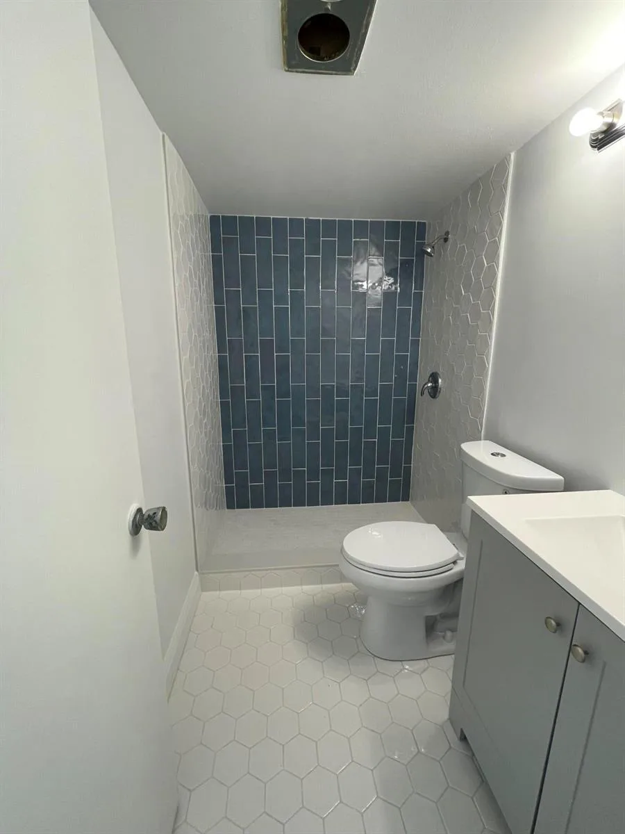 172 Sussex I, West Palm Beach, FL 33417