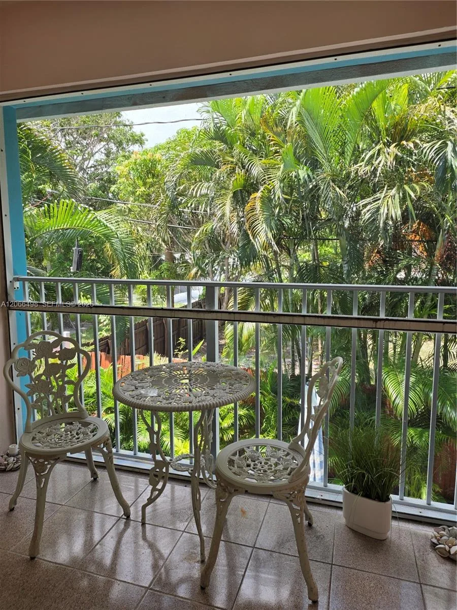 509 Hibiscus Ave # 7, Pompano Beach, FL 33062 photo 3