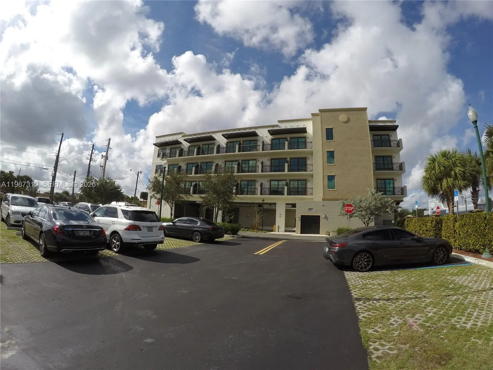 4100 SW 64th Ave # 409, Davie, FL 33314