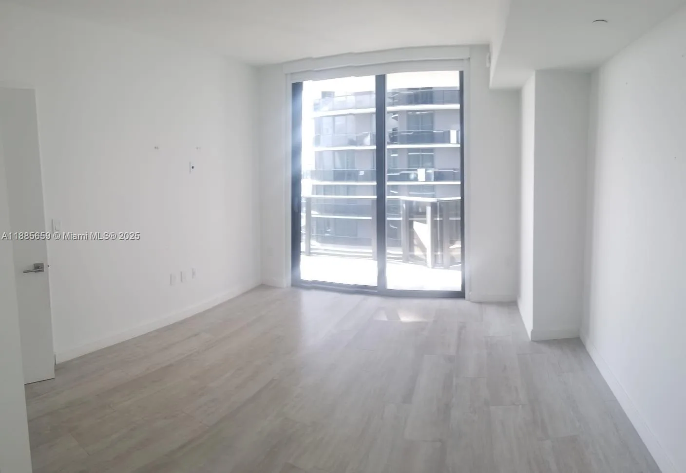 45 SW 9th St # 3607, Miami, FL 33130