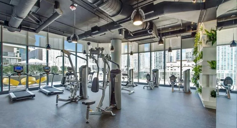 45 SW 9th St # 3607, Miami, FL 33130 photo 10