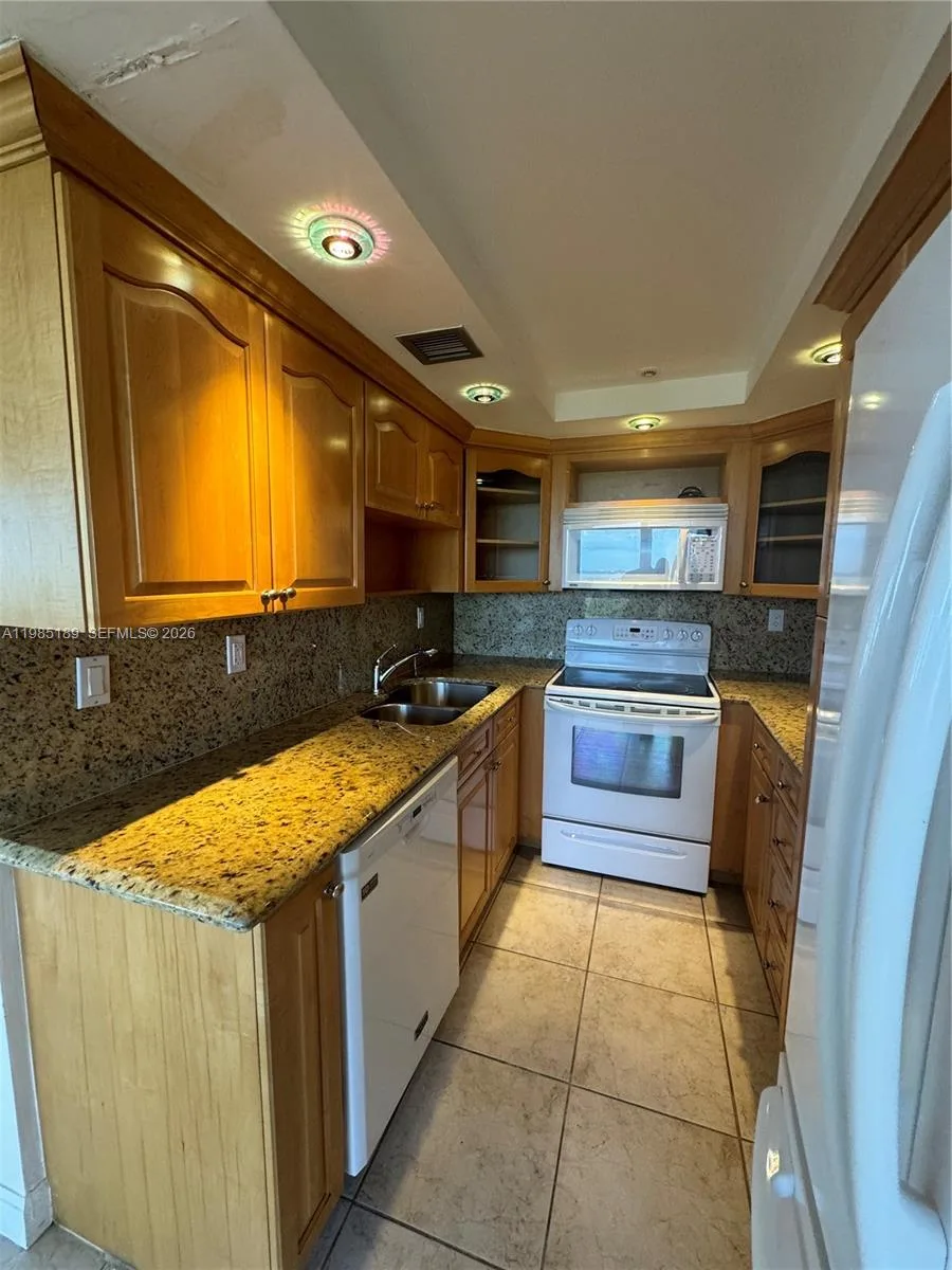 2555 Collins Ave # 2002, Miami Beach, FL 33140 photo 7