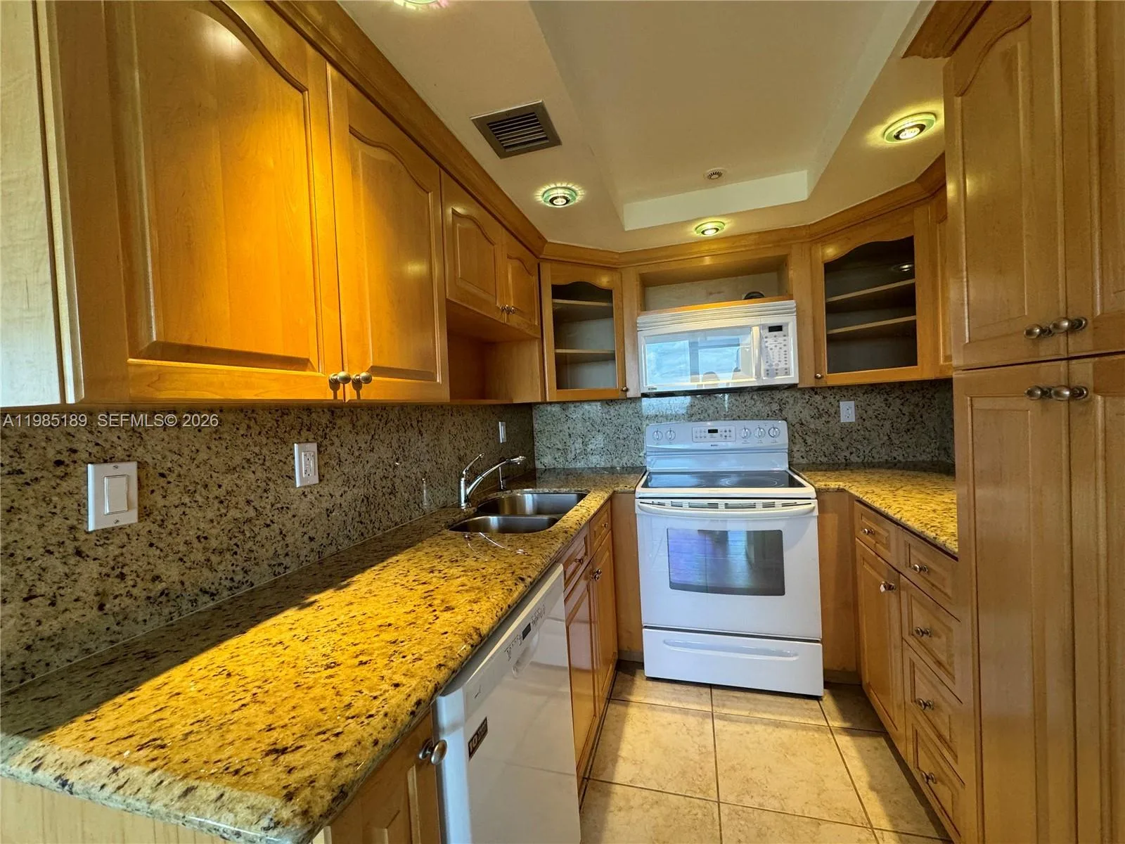 2555 Collins Ave # 2002, Miami Beach, FL 33140 photo 8