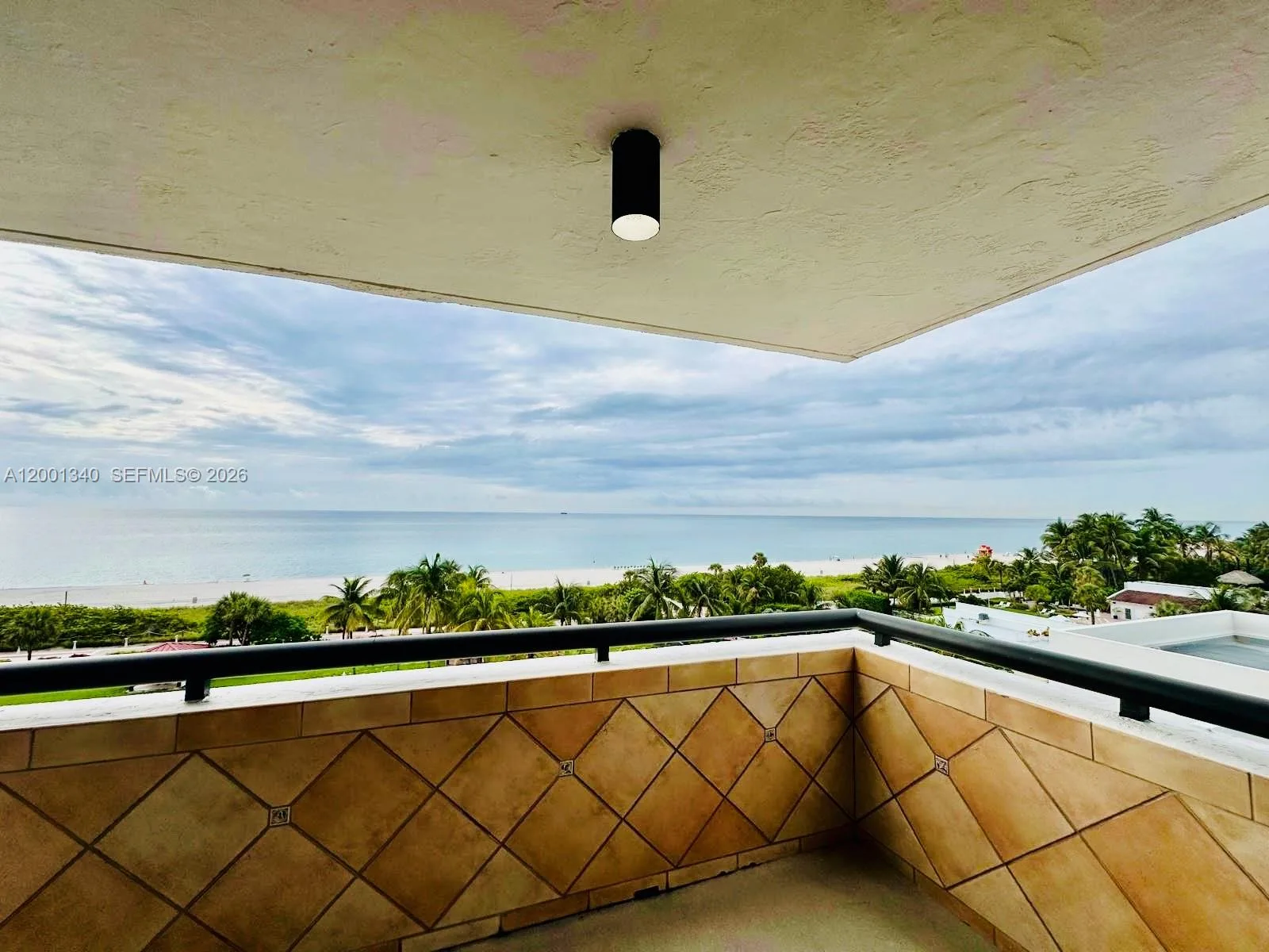 2555 Collins Ave # 711, Miami Beach, FL 33140