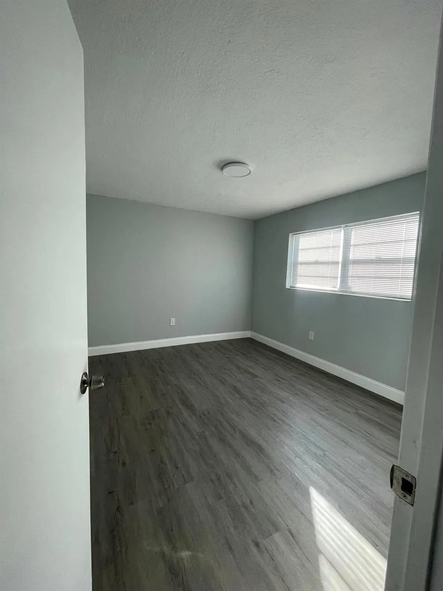 110 SE 7TH Street # 2, Hallandale Beach, FL 33009 photo 3