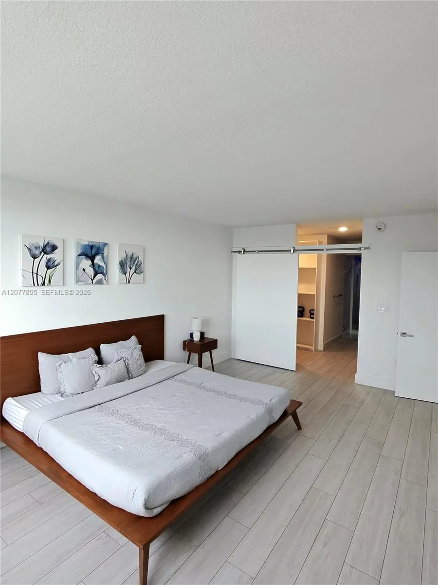 500 Bayview Dr # 1723, Sunny Isles Beach, FL 33160 photo 11