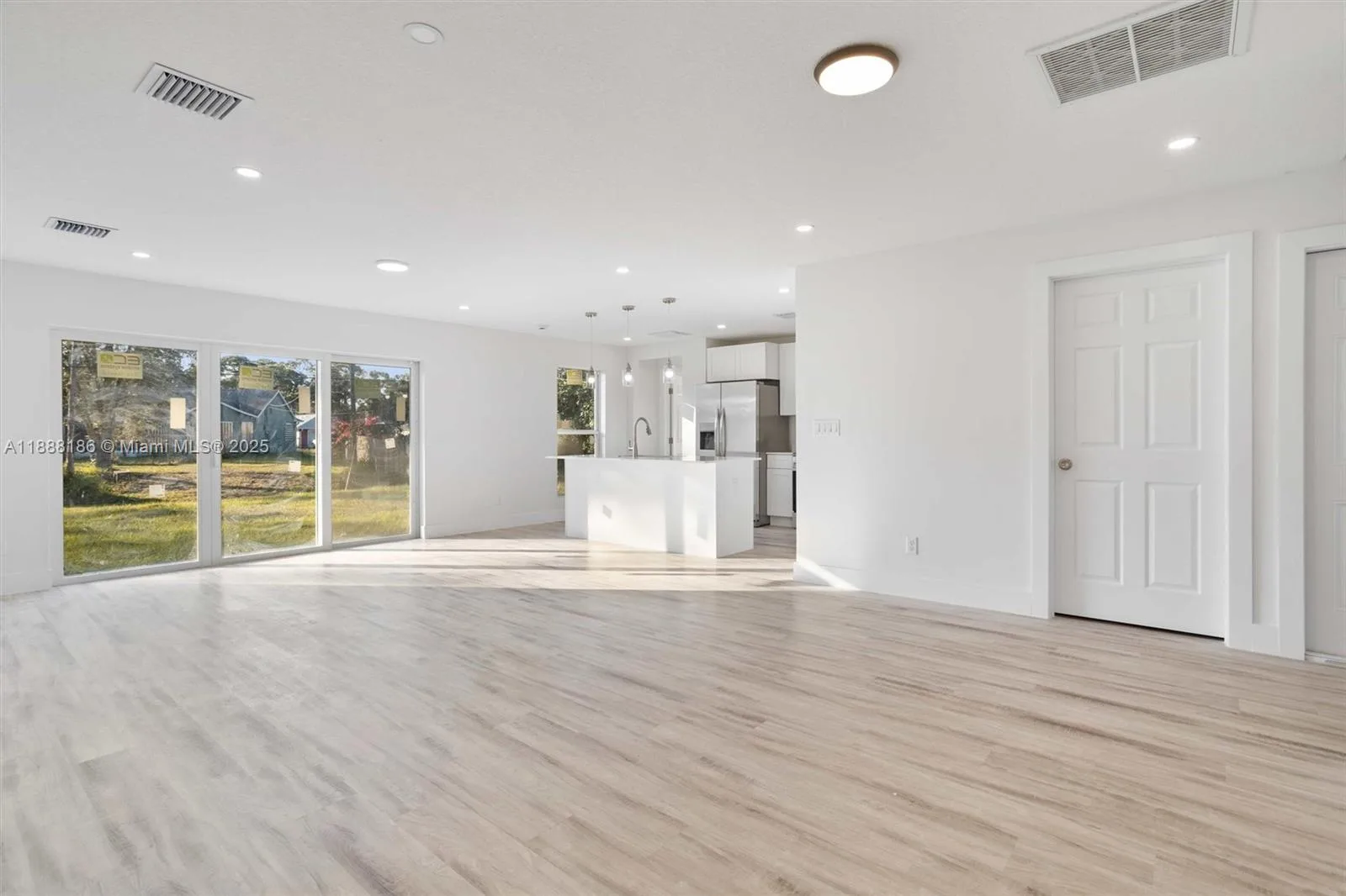 1150 SE Tarleton St, Palm Bay, FL 32909 — zdjęcie 5