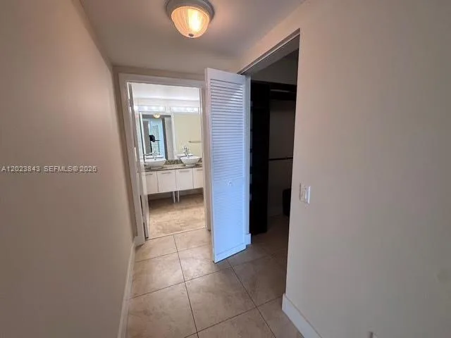 41 SE 5th St # 2411, Miami, FL 33131 photo 11