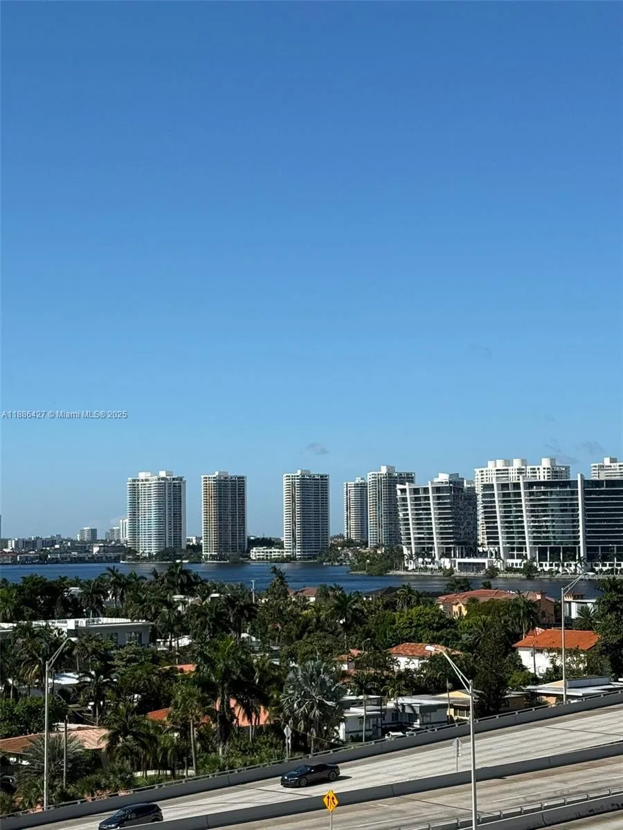 19370 Collins Ave # 904, Sunny Isles Beach, FL 33160 photo 2