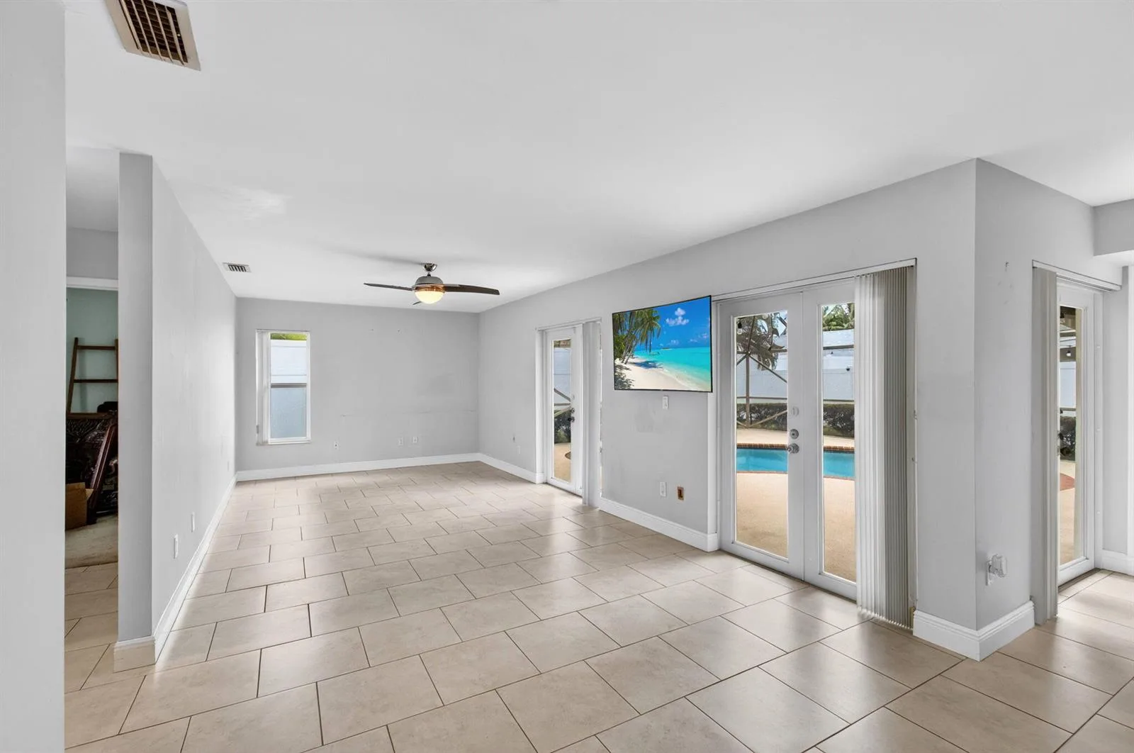 586 NW 45TH Way, Delray Beach, FL 33445 photo 9
