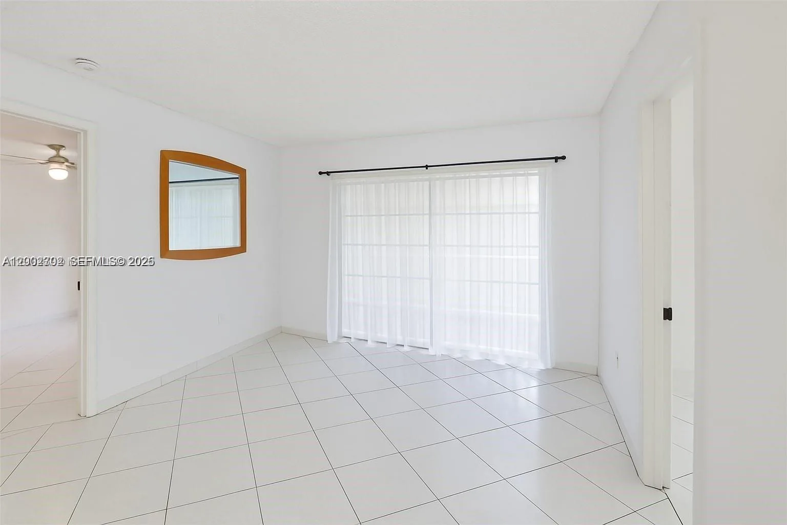 2600 Collins Ave # 405, Miami Beach, FL 33140 photo 3