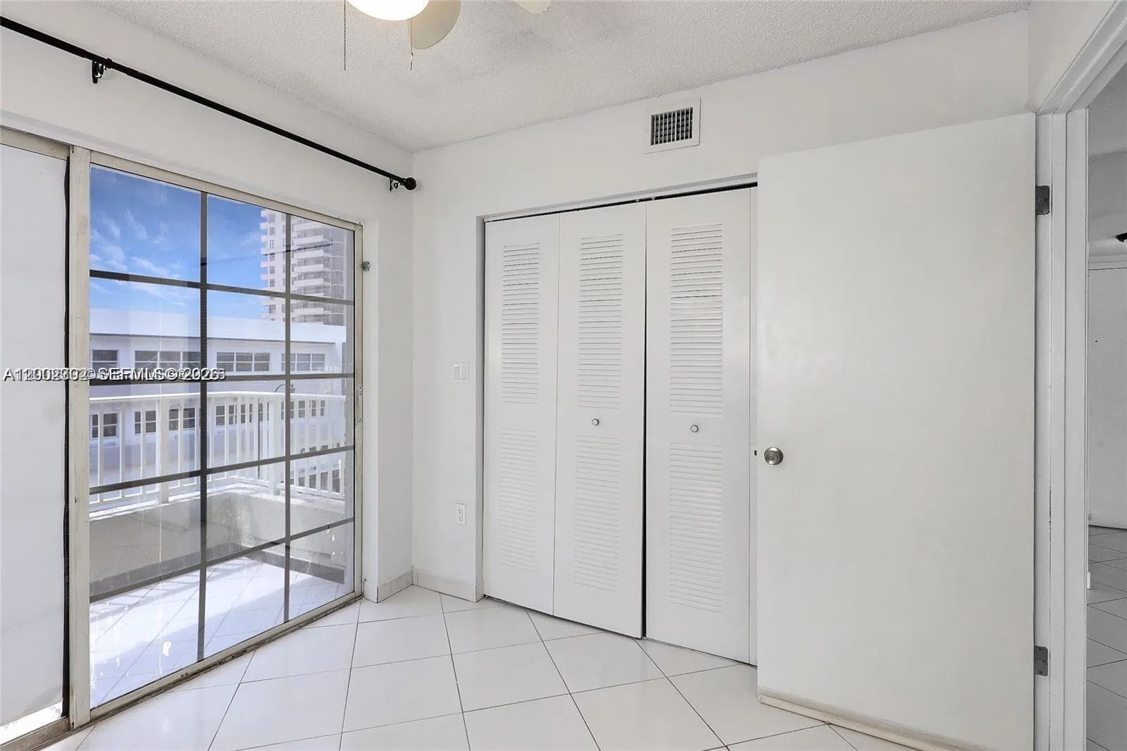2600 Collins Ave # 405, Miami Beach, FL 33140 photo 7