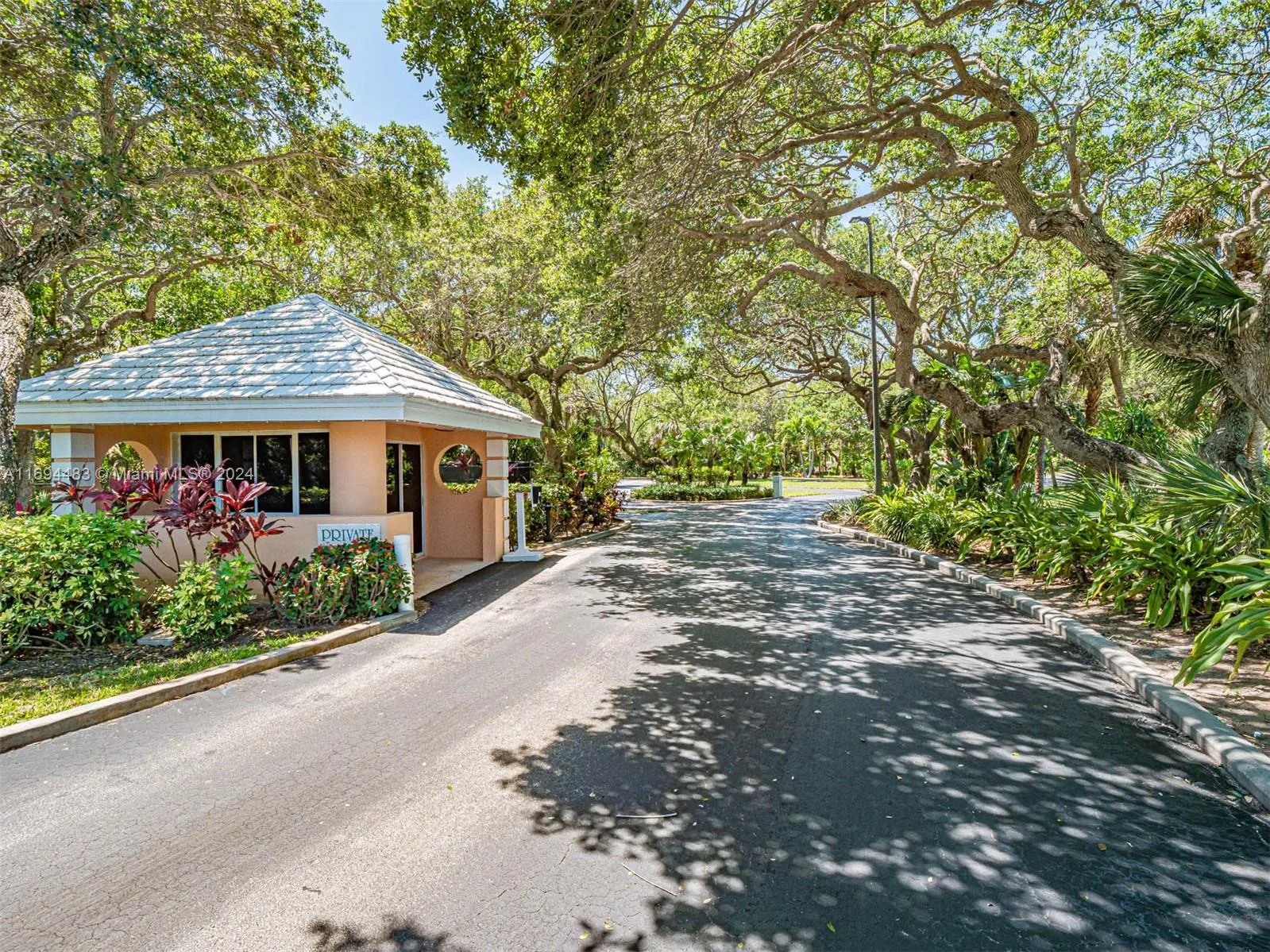 1406 Coral Oak Ln # 903, Vero Beach, FL 32963 photo 3