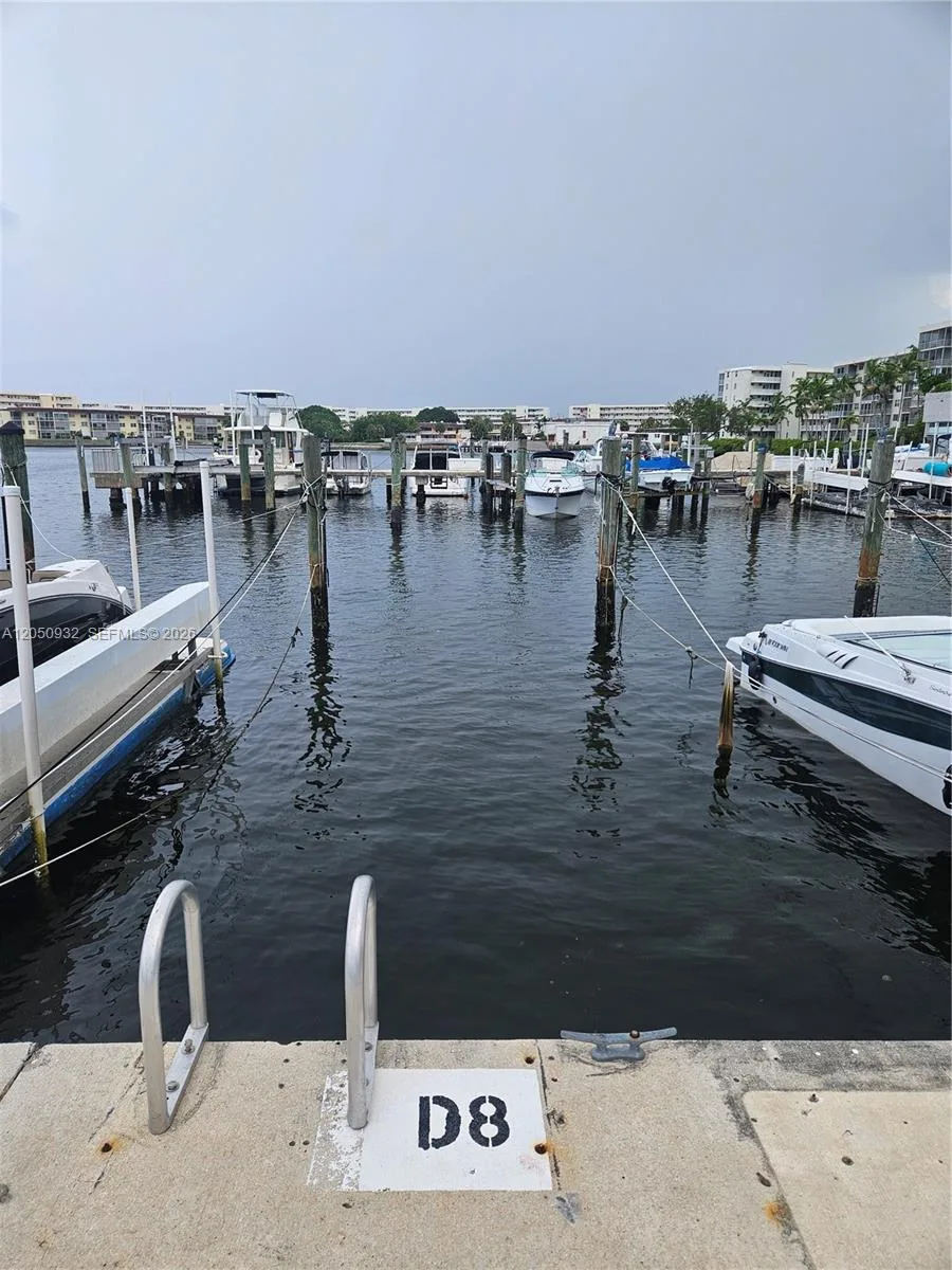 18081 Biscayne Blvd # 602, Aventura, FL 33160