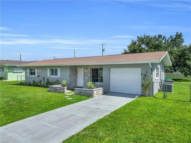 314 SE 47th TER, Cape Coral, FL 33904 photo 2