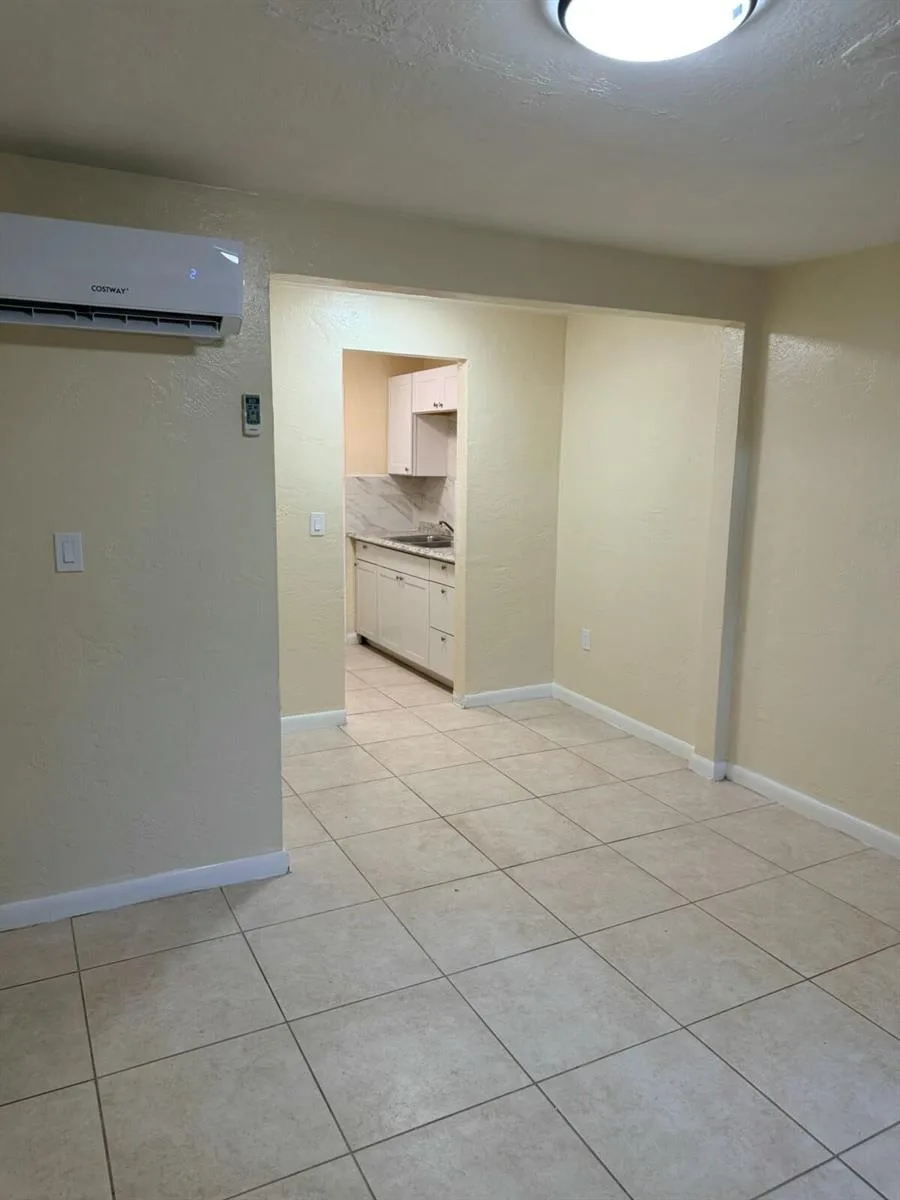 1135 SHARAZAD Boulevard # 35, Opa-Locka, FL 33054 photo 4