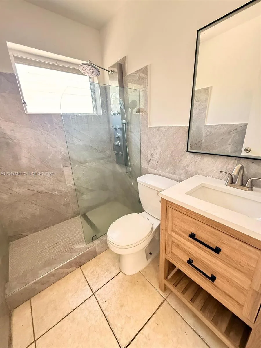 301 9th St # 1, Hallandale Beach, FL 33009 photo 10
