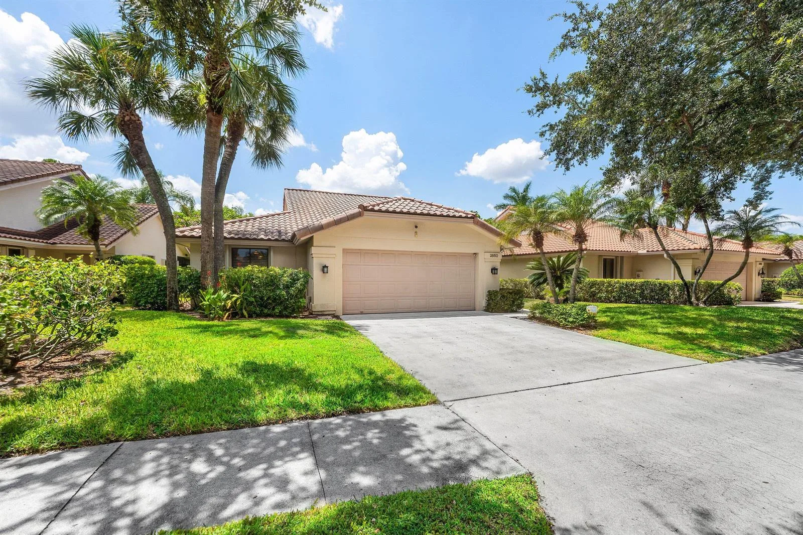 2850 ANTIETAM Lane, West Palm Beach, FL 33409 photo 2