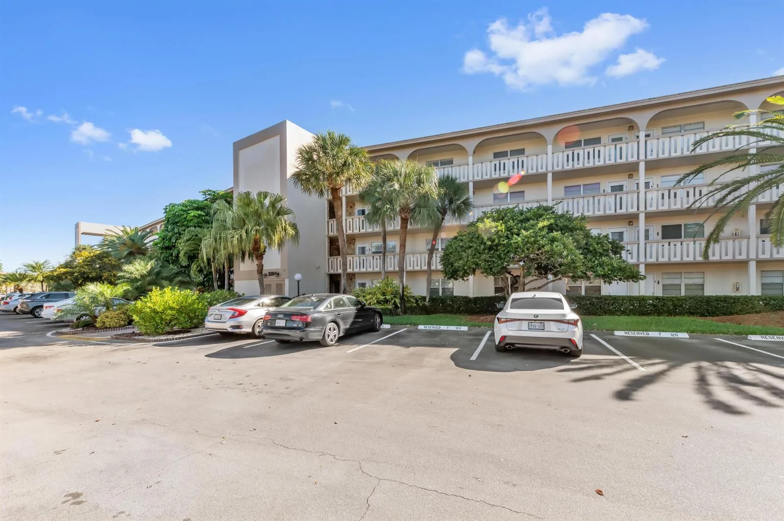3204 Portofino Point # H2, Coconut Creek, FL 33066