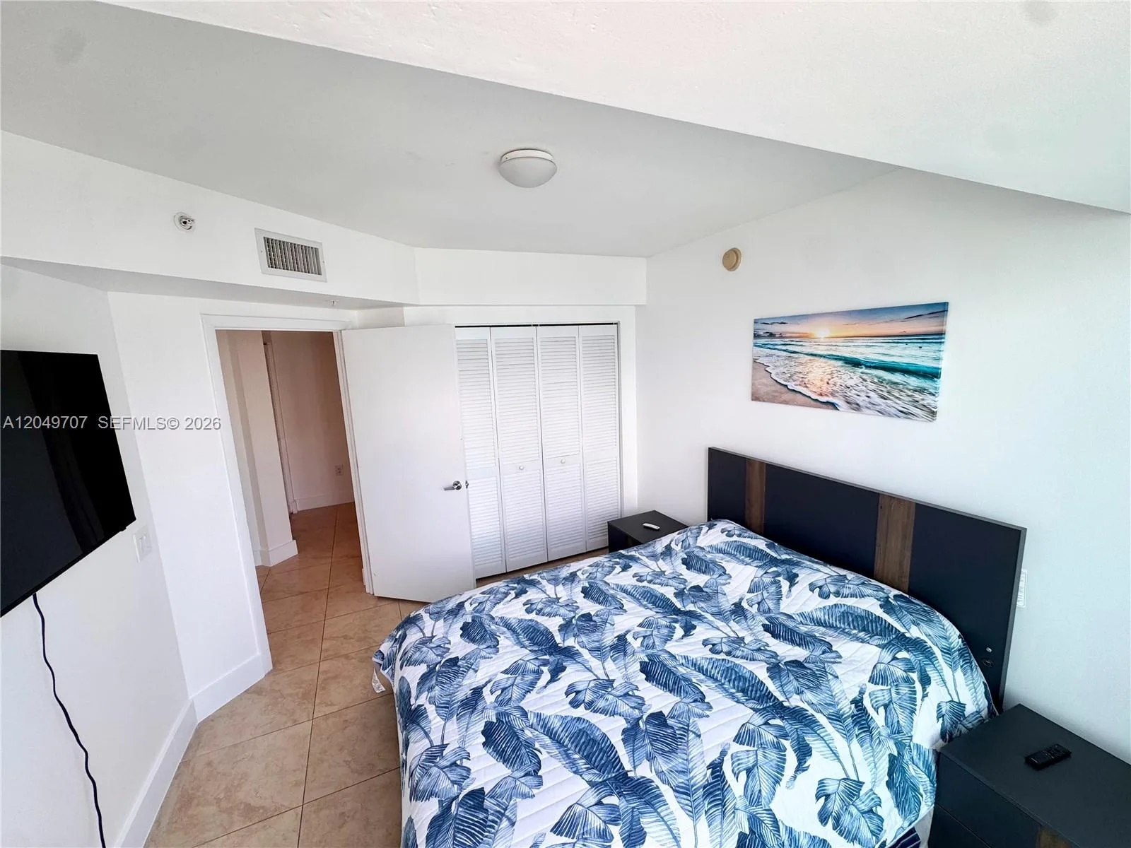 41 SE 5th St # 1917, Miami, FL 33131 photo 3