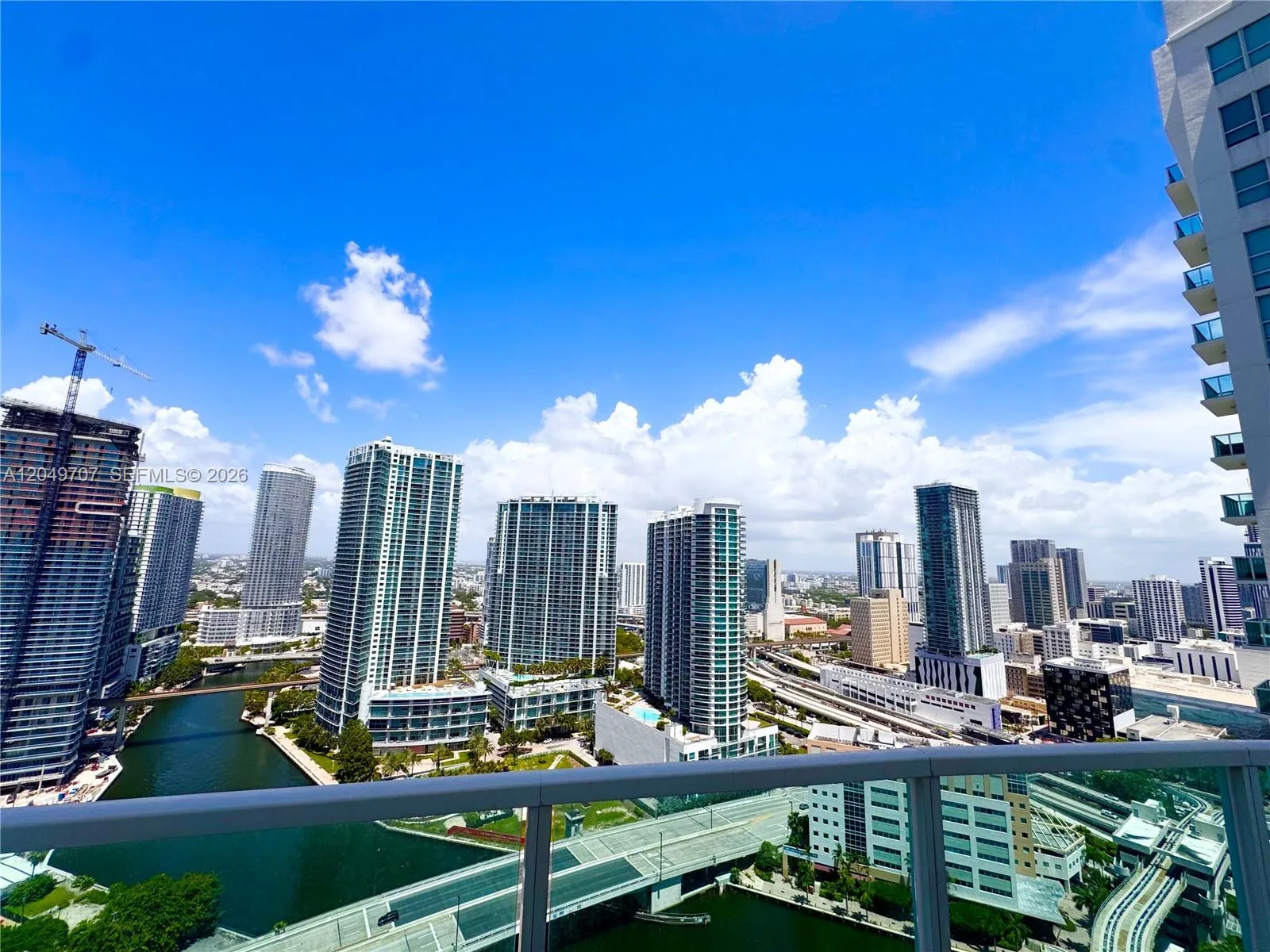 41 SE 5th St # 1917, Miami, FL 33131 photo 4