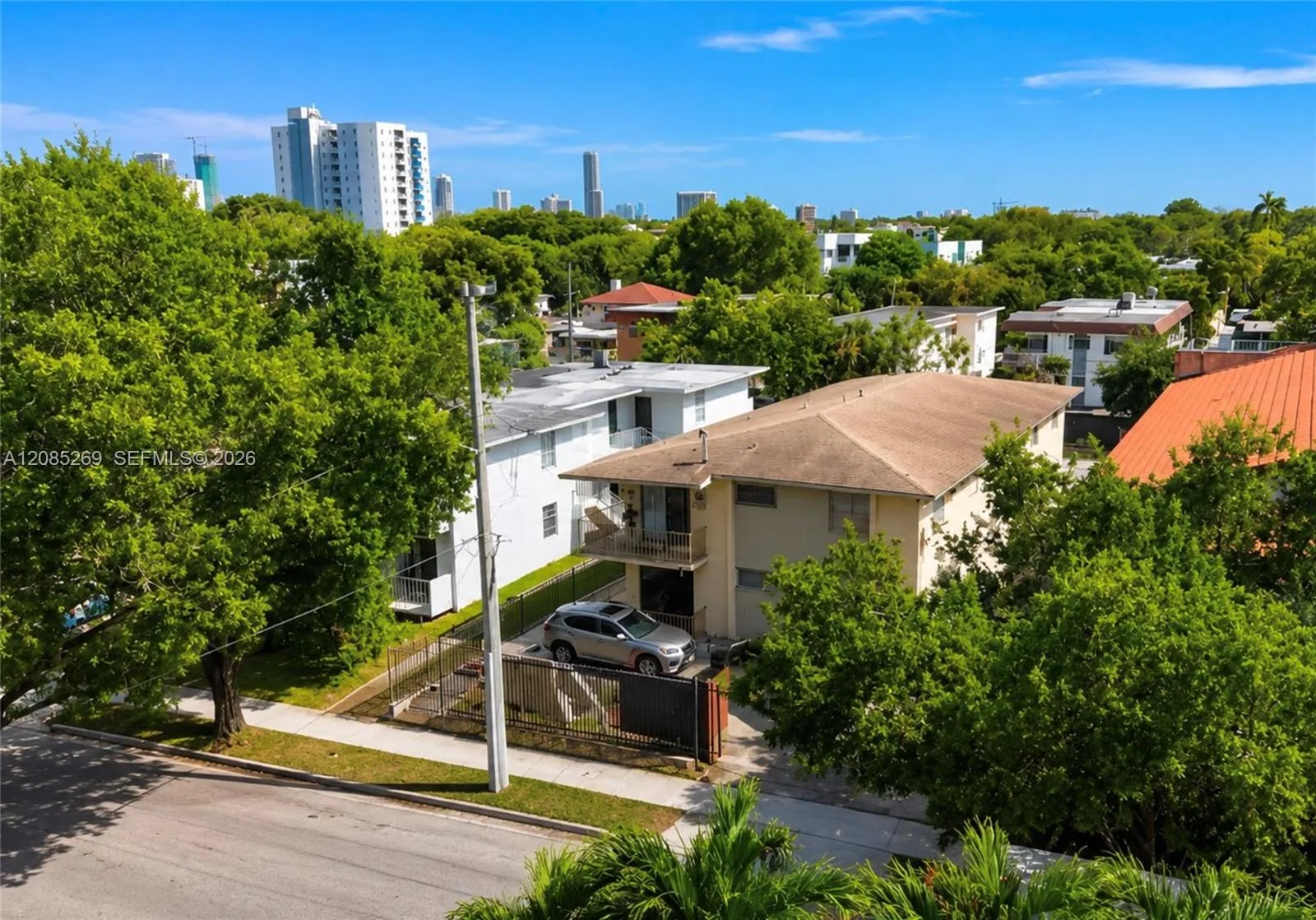1332 SW 2nd St, Miami, FL 33135