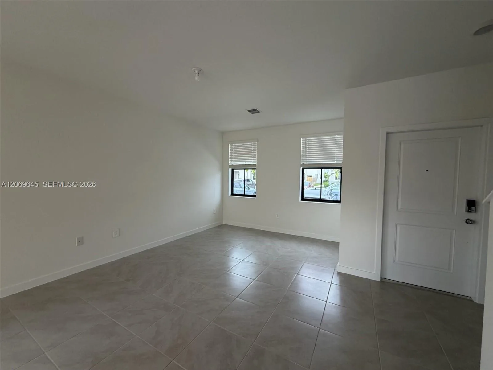 1432 NE 4th Ave # 0, Florida City, FL 33034 photo 3