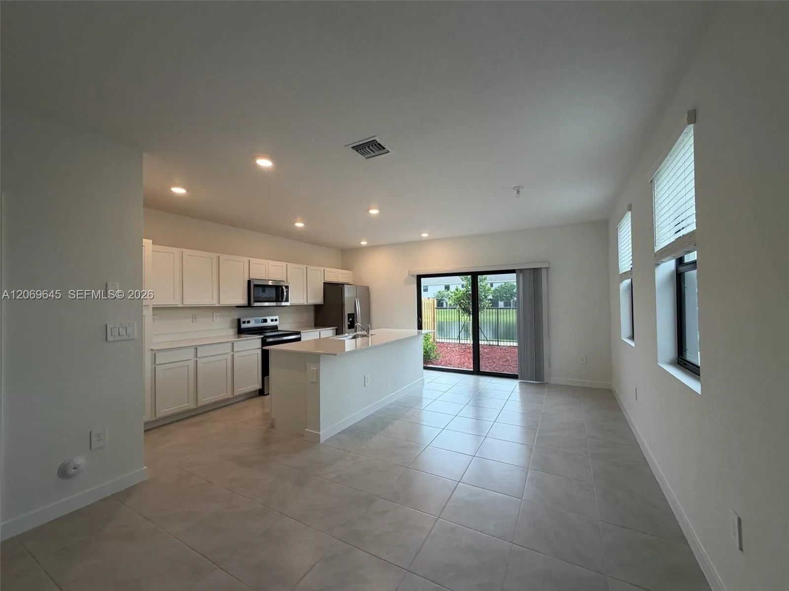 1432 NE 4th Ave # 0, Florida City, FL 33034 photo 4
