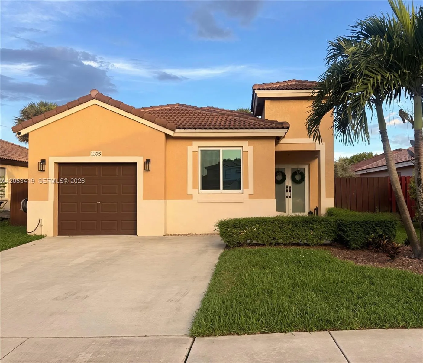 1375 SW 105th Ave, Pembroke Pines, FL 33025