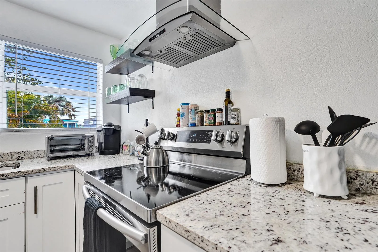 311 SE 3rd Avenue # Upstairs, Delray Beach, FL 33483 photo 10