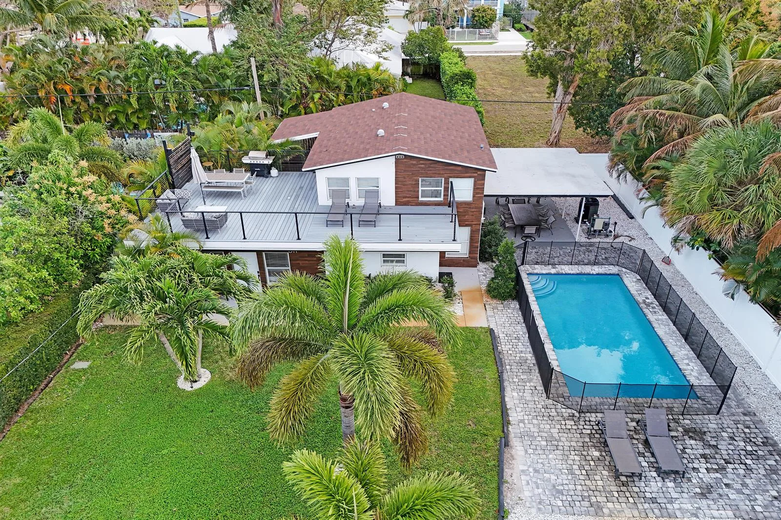 311 SE 3rd Avenue # Upstairs, Delray Beach, FL 33483 photo 5