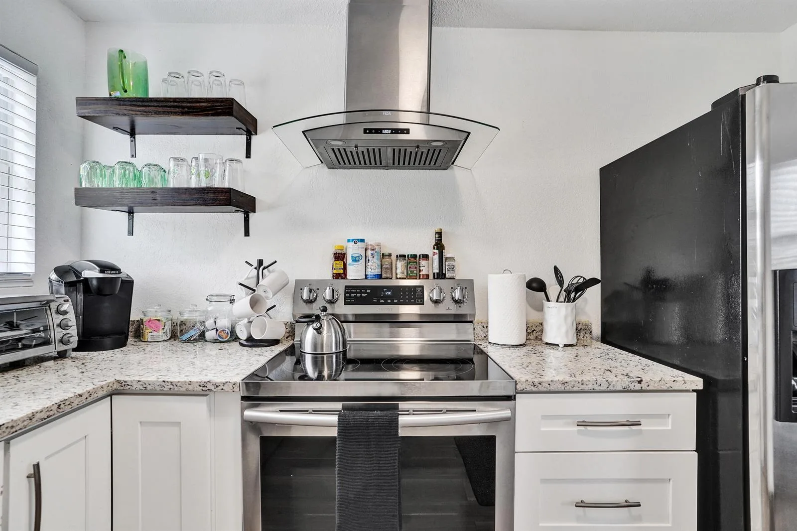 311 SE 3rd Avenue # Upstairs, Delray Beach, FL 33483 photo 9